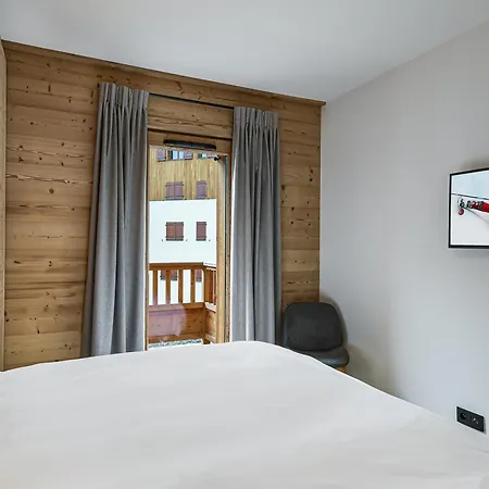 Apartment 4* Avec Balcon, Parking, Et Casier A - 1650 - Fr-1-563-15 *
