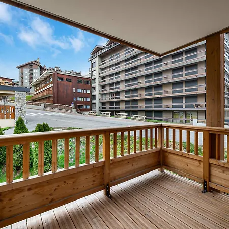 Moderne A Courchevel, Pres Des Pistes - Fr-1-563-15 Daire *