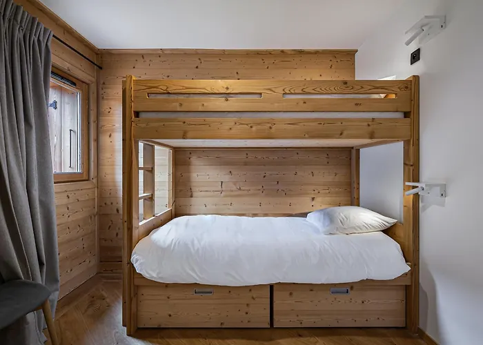 Daire Moderne A Courchevel, Pres Des Pistes - Fr-1-563-15 *